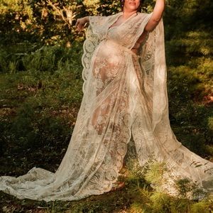 Bumandboho Champagne Maternity Photoshoot Dress size XL